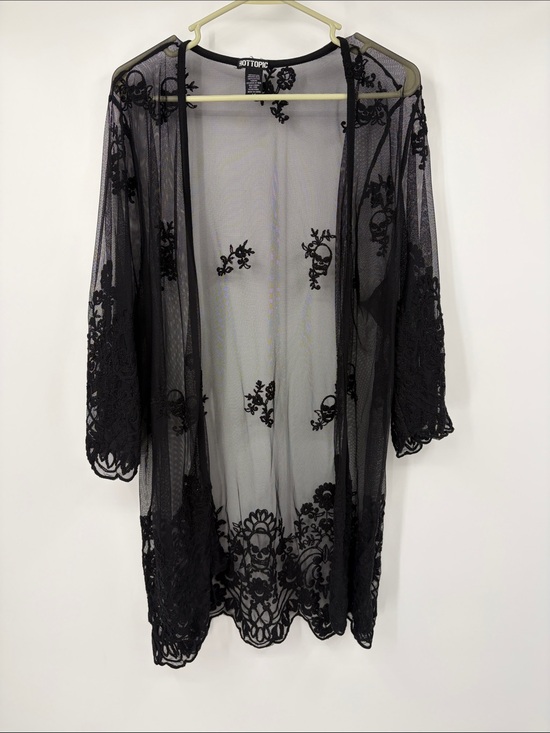 Hot Topic Sweaters - Hot Topic Black Lace Skull Floral Open Cardigan Size Large